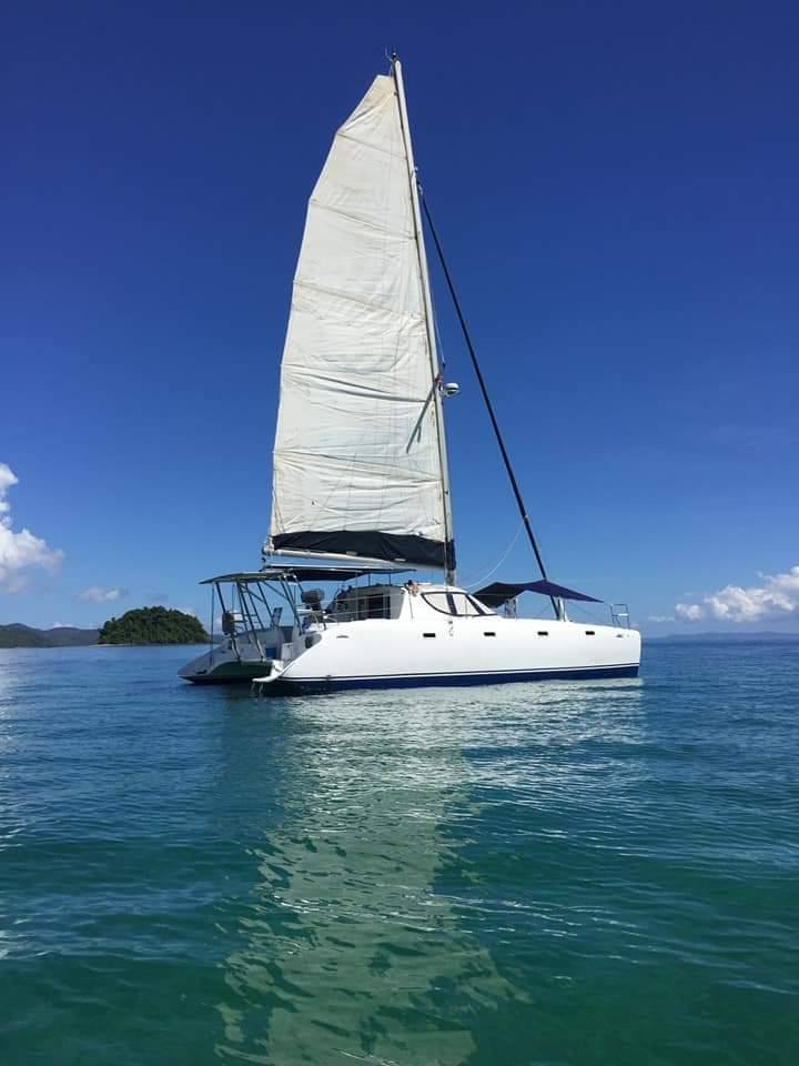 catamaran jaguar 38