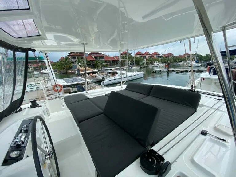 LAGOON 46