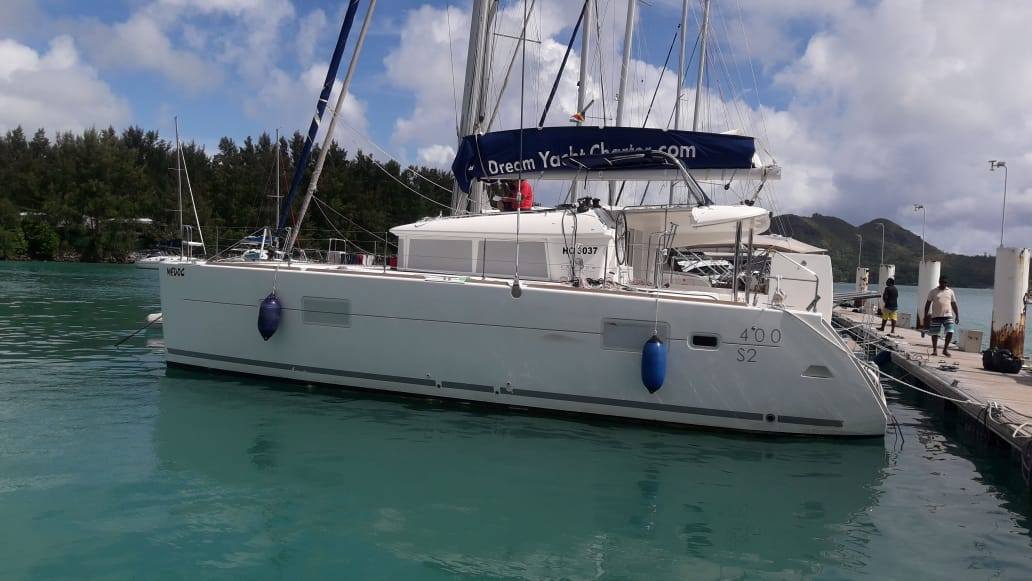 LAGOON 400S2